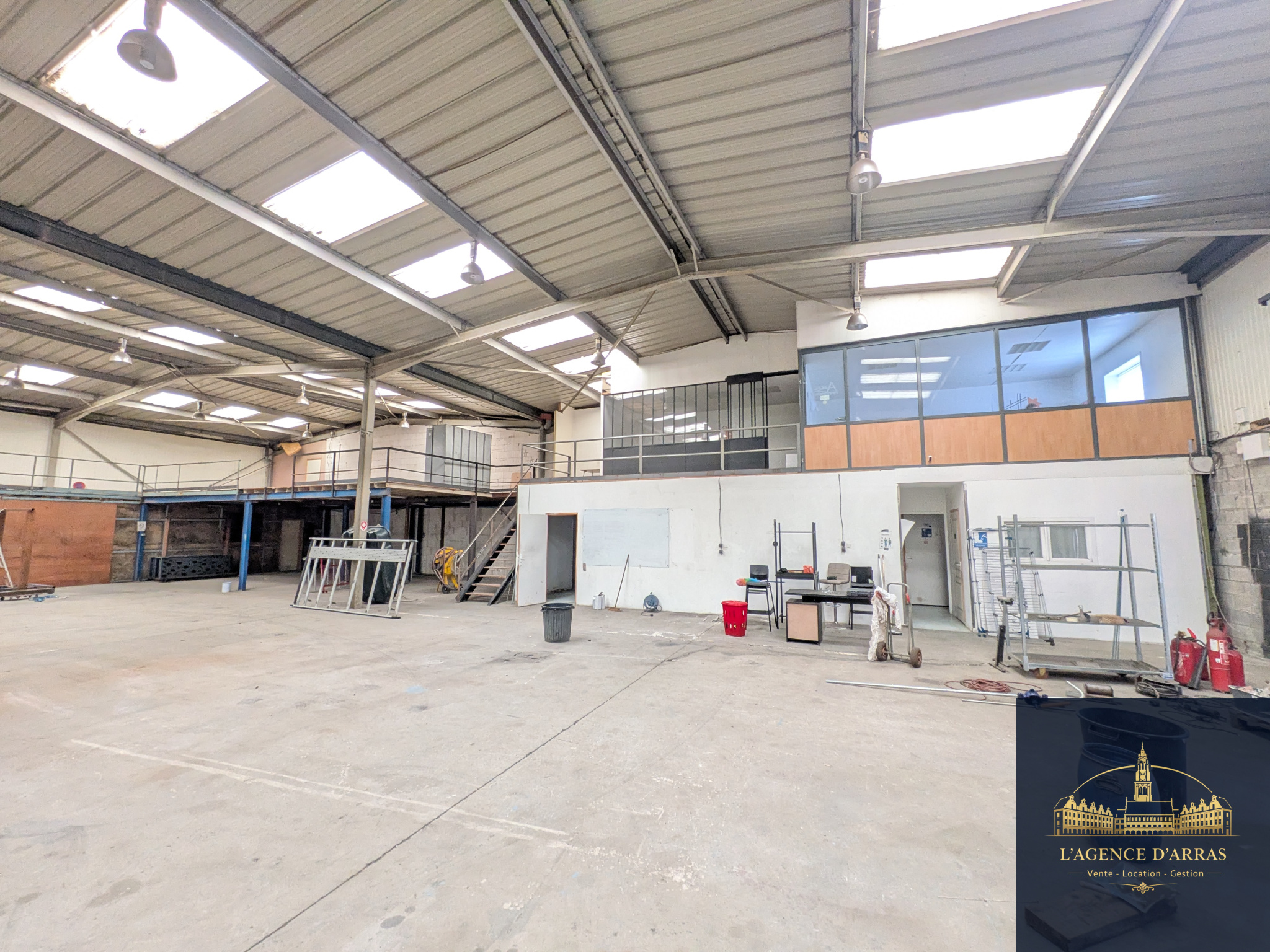 Entrepôt à louer à Carvin, 600 m² – photo 2 sur 14